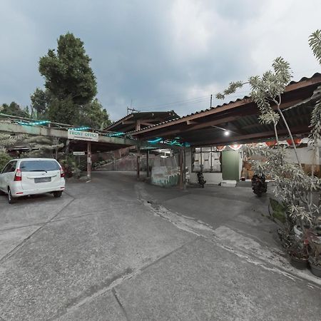 Reddoorz Plus At Hotel Griya Astoeti Bogor Exteriör bild